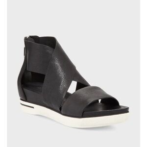 Eileen Fisher Black Leather Sandal 10